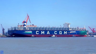 CMA CGM ukladá príplatok na preťaženie portov v Gambii